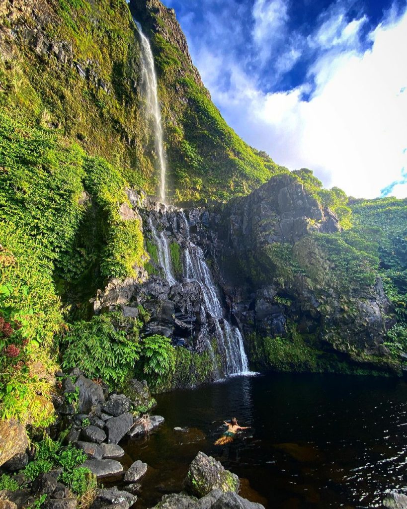 Waterval Cascata do Paco Bacalhau Flores