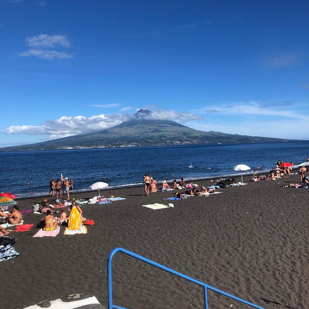 strand op faial azoren